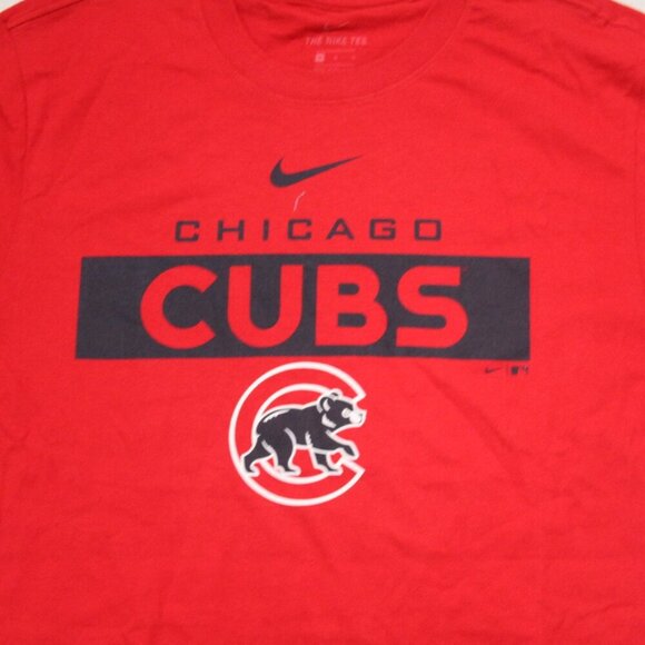 Nike Men Red Chicago Cubs Tee Shirt Size Meduim - Picture 3 of 8